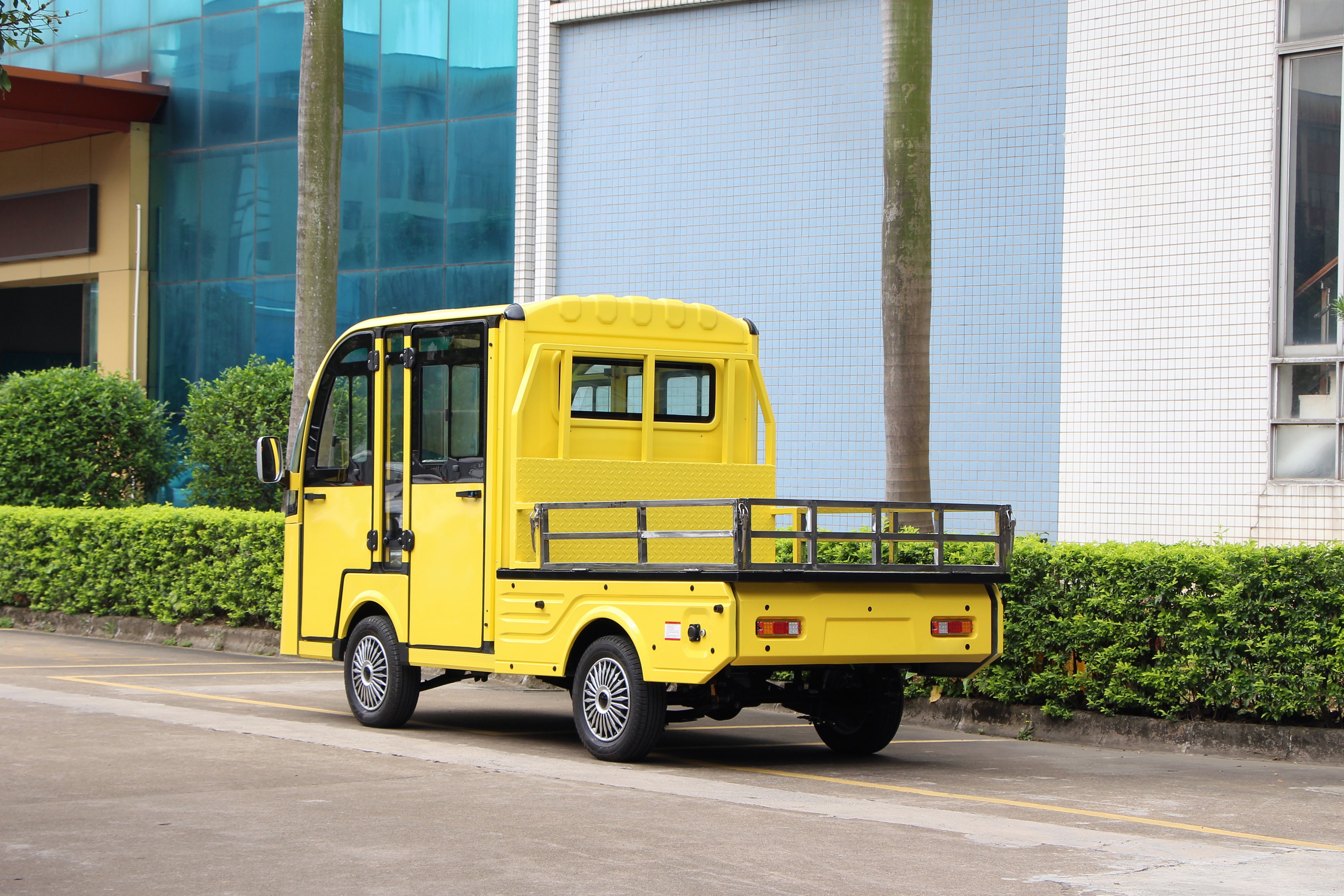 Widerway Cargo Truck 2 Seaters Customizable-LQF1024F