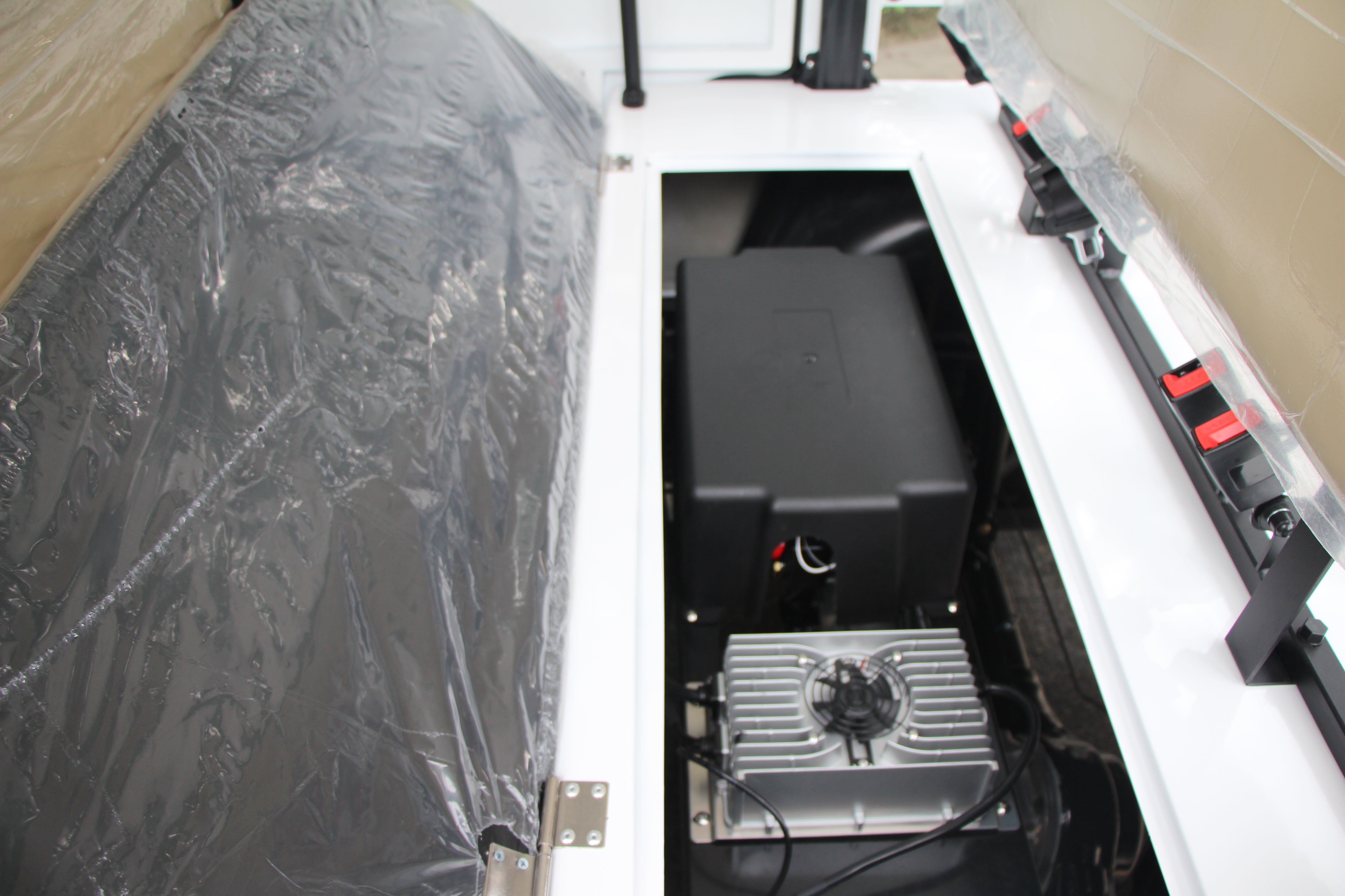 Meet the Widerway D11A big bus - built specifically for city sightseeing. Features ample seating, smooth ride quality, and excellent maneuverability for urban routes.