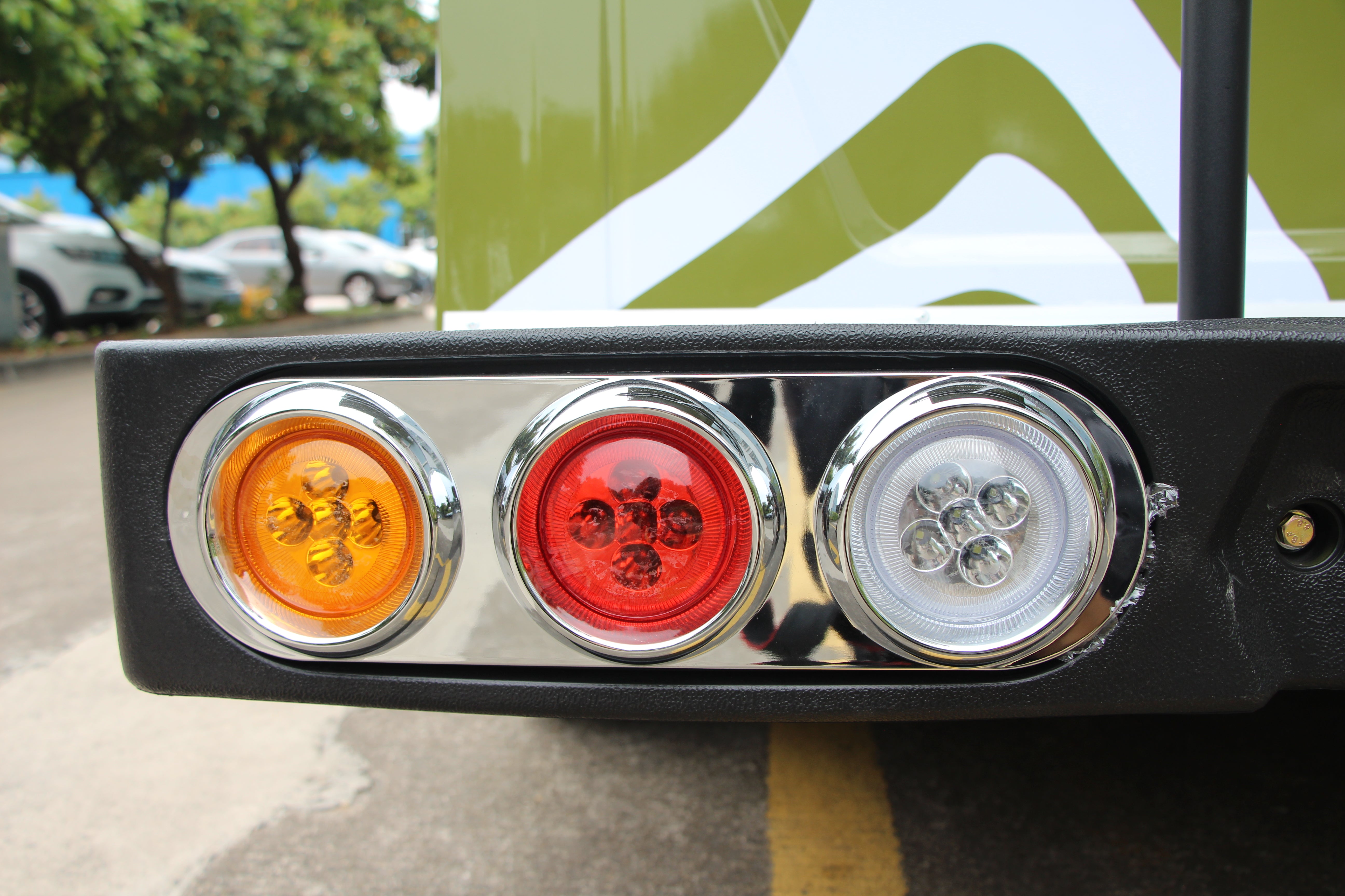 Shop the Widerway D8A big bus for city sightseeing. Perfect for tour companies needing high-capacity vehicles with comfort and reliability for urban environments.